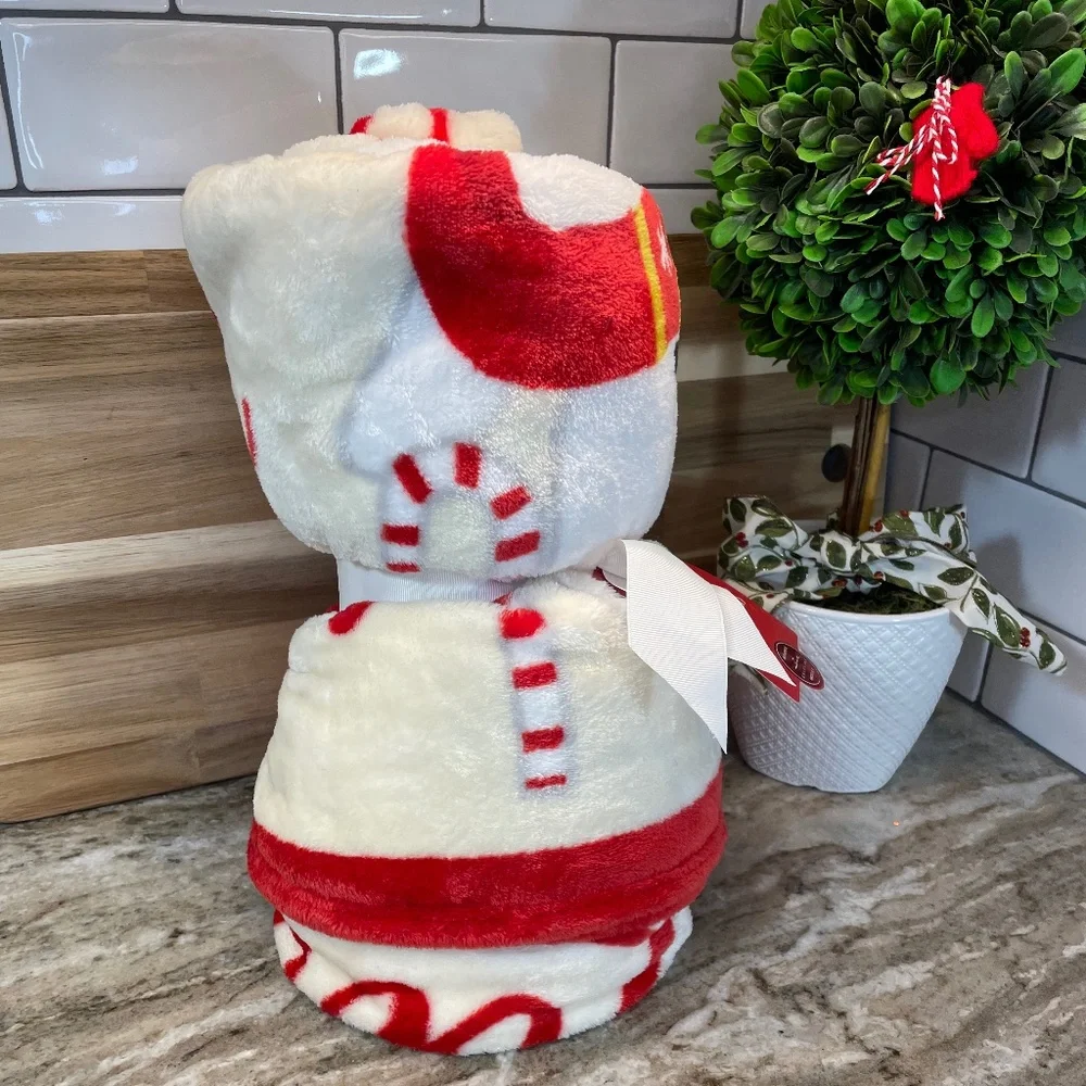 Hallmark Keepsake Ornament Christmas Throw Blanket 50